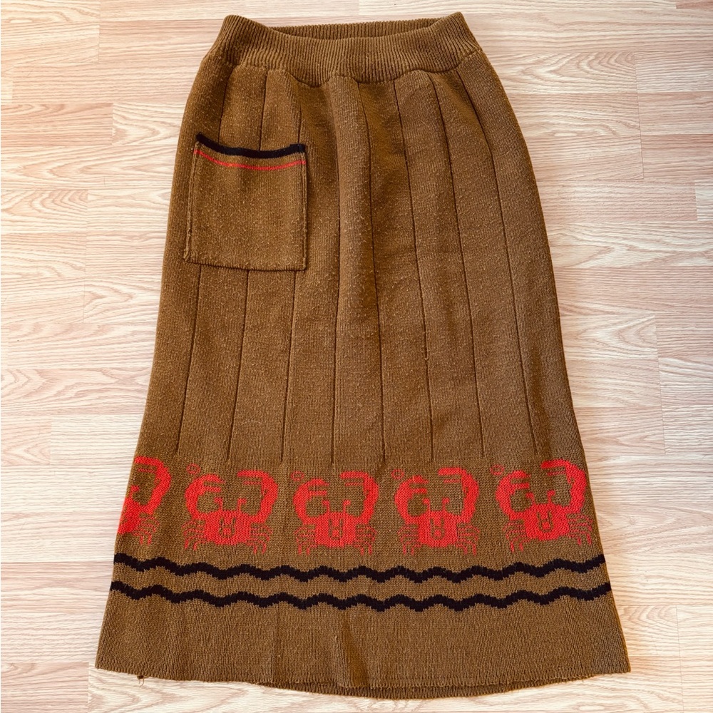 1970s vintage style retro Astrological Zodiac Cancer Crab Brown Knit Midi Skirt